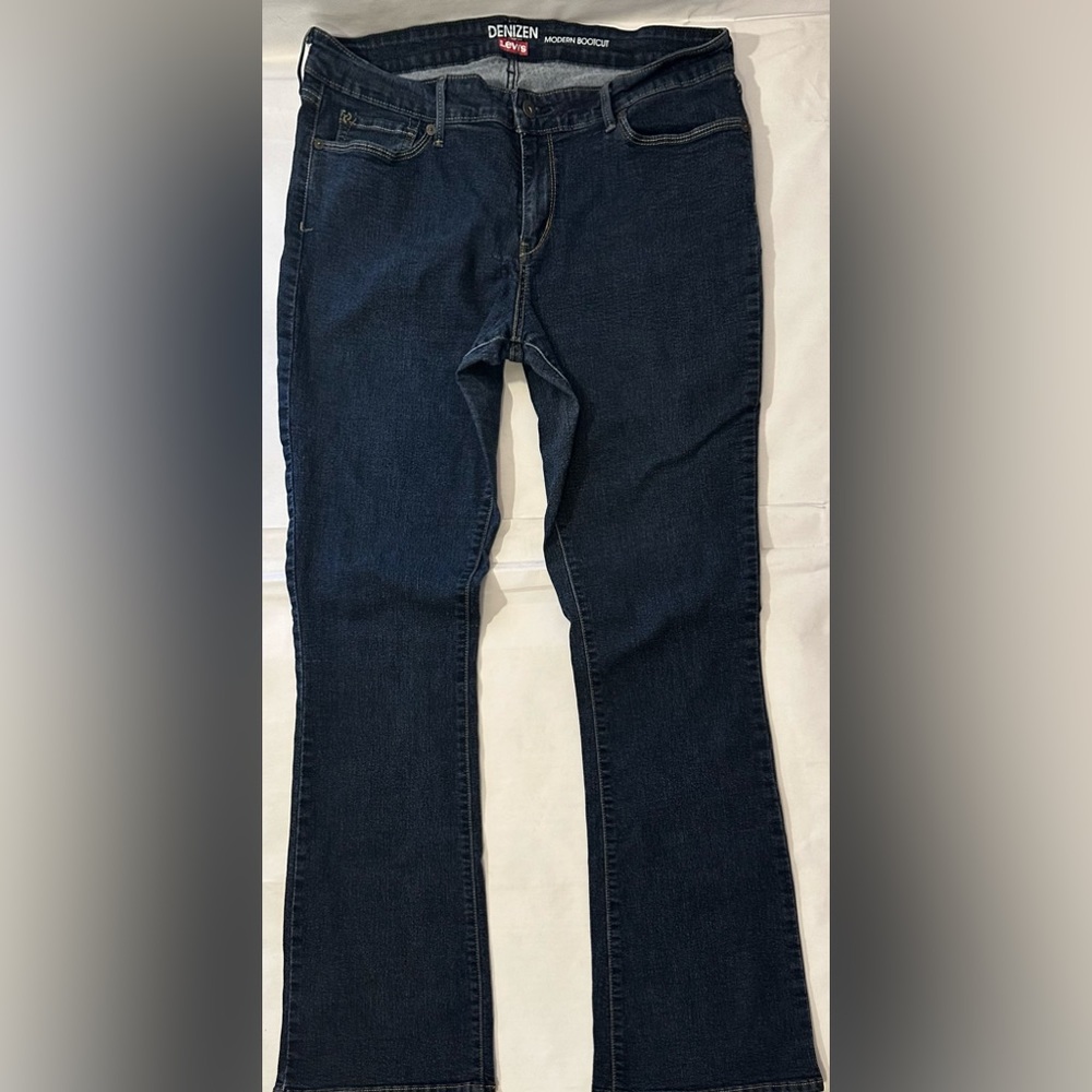 Levi’s Denizen Modern Bootcut Jeans Size 36/32